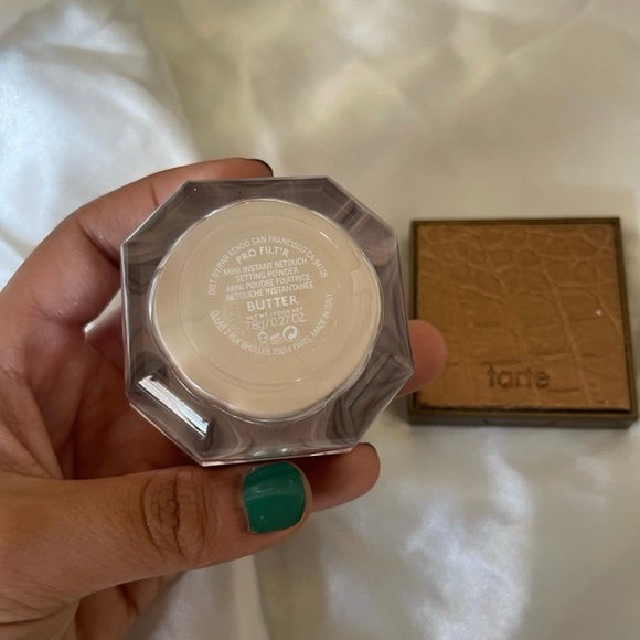 18 Item Random Makeup Box - Picture 6 of 10